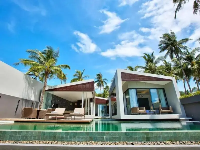 Single-Storey Beachfront Pool Villa with 14-Metre Pool & Koi Pond, Bang Por — view 2