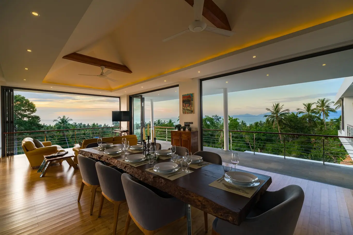 Hillside Four-Bedroom Villa with Infinity Pool & Panoramic Views — view 2