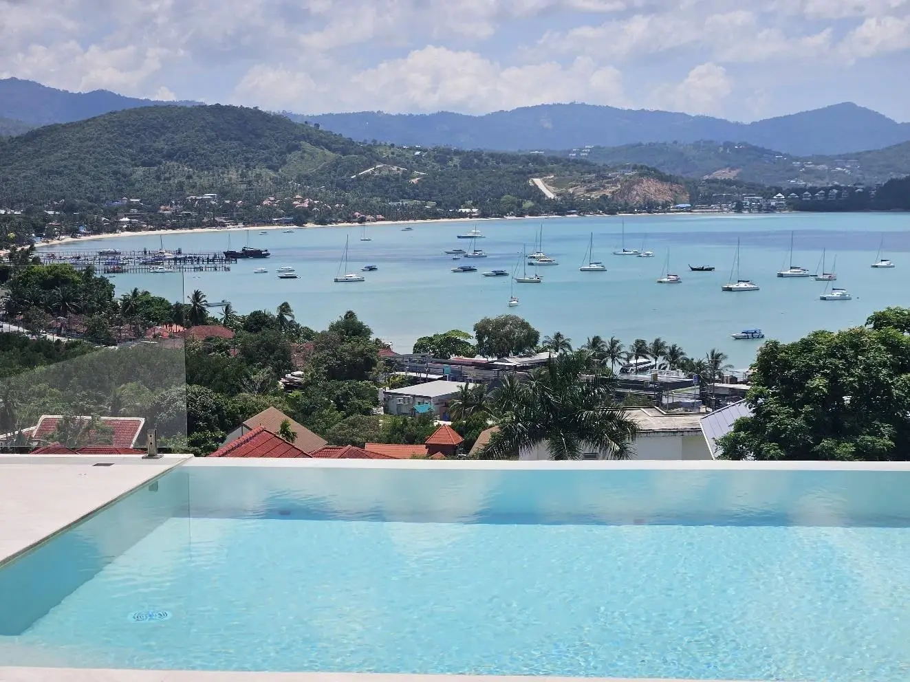 Nine-Bedroom Sunset Sea-View Villa above Bang Rak Bay, Walking Distance to the Beach