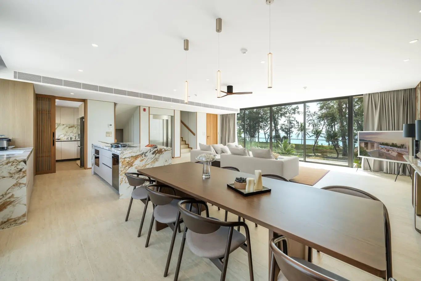 Beachside 3-Bedroom Home with Rooftop Pool — Bang Tao, Phuket