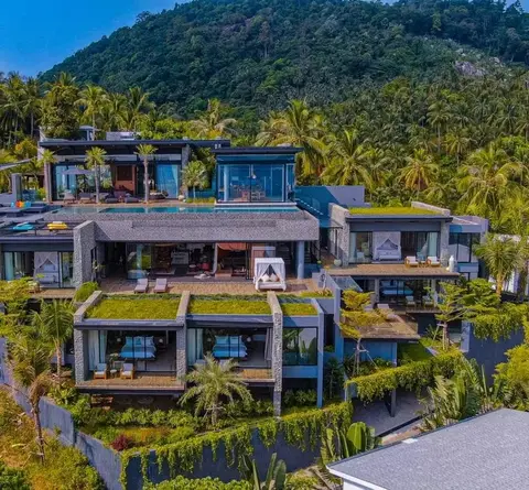 Hillside Estate with 20-Metre Infinity Pool & Spa, Chaweng Noi