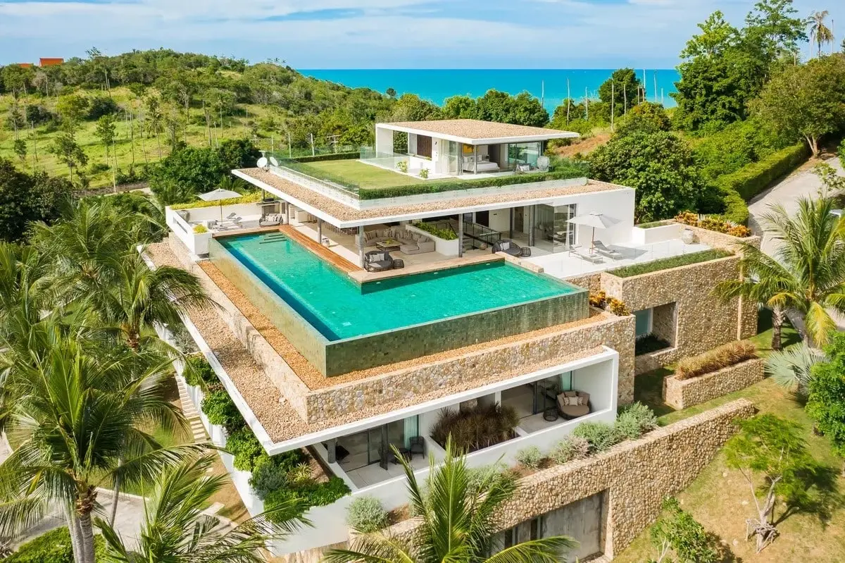 Six-Bedroom Hillside Villa with Infinity Pool, Private Cinema and Gym