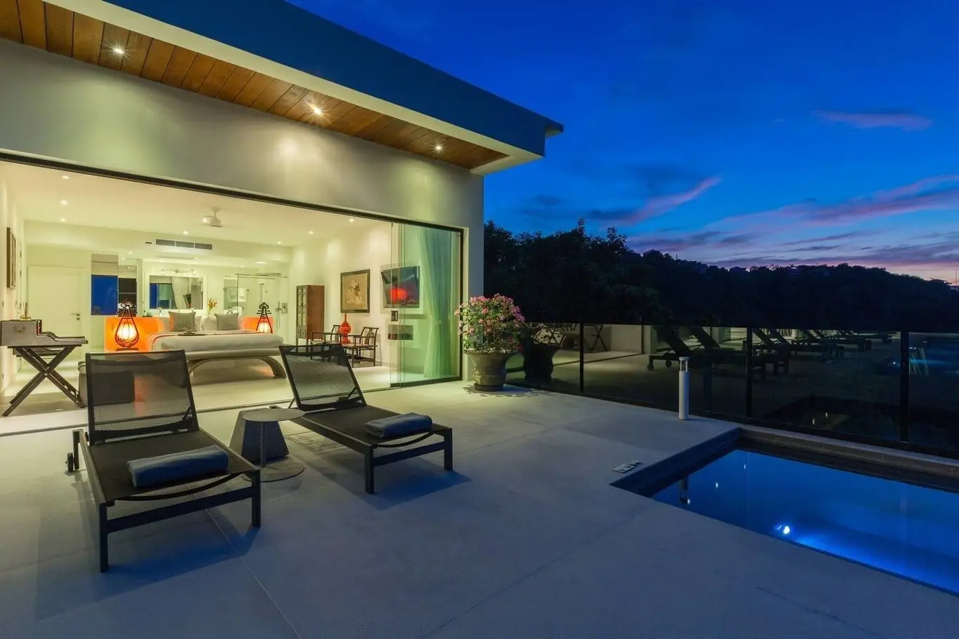 Four-Bedroom Contemporary Pool Villa with Panoramic Sea Views, Gym and Games Room — view 2