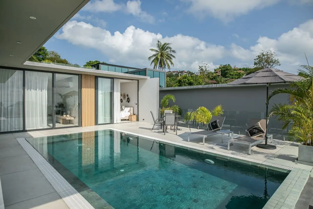 Six-Villa Pool Estate 500 m from Choeng Mon Beach, Sold as One — view 2