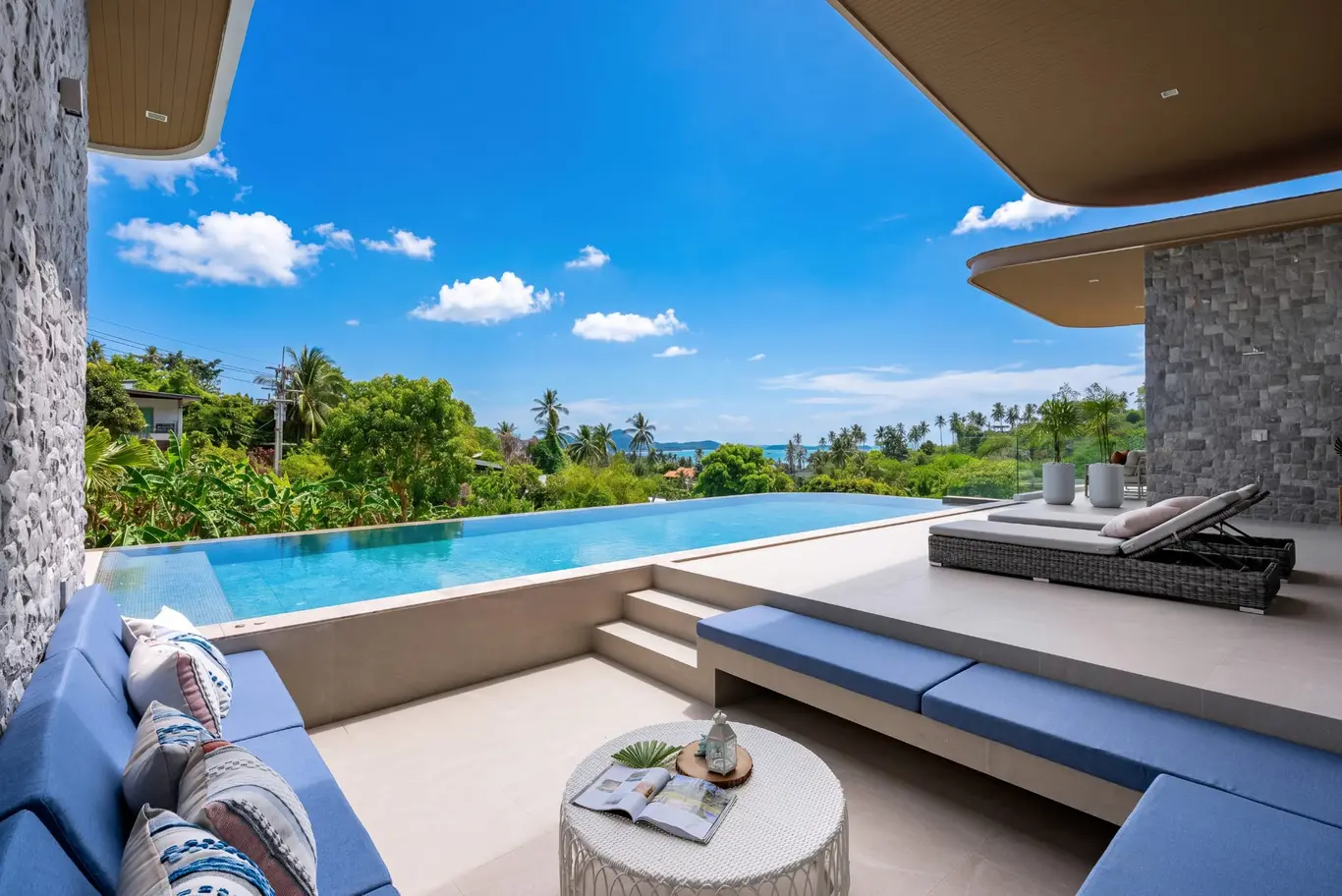 Curved-Roof Hillside Villa with Infinity Pool & Sea Views, Chaweng Noi — view 2