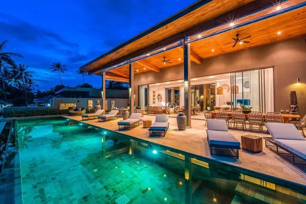 Beachfront Balinese Pavilion Villa with 21-Metre Pool & Koh Tan Sunsets, Laem Sor — view 2