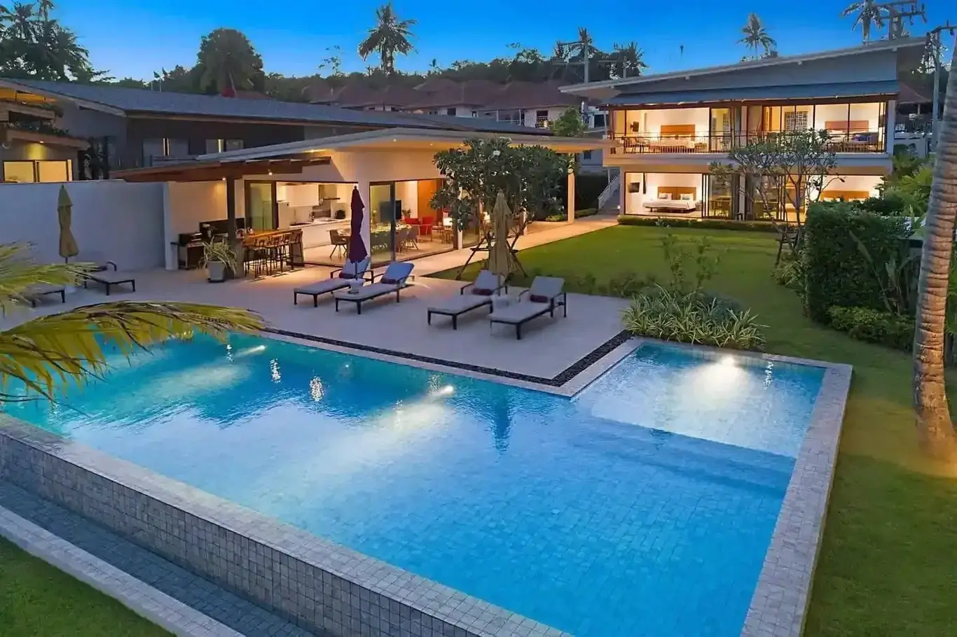 Four-Bedroom Beachfront Pool Villa on Laem Sor's Southern Coast — view 2