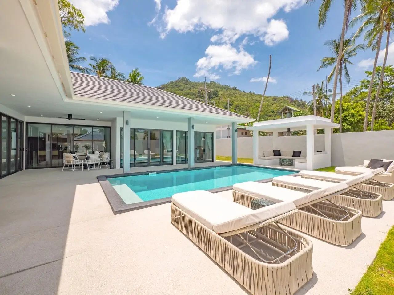 Warm Three-Bedroom Garden Pool Villa in Lamai — view 2