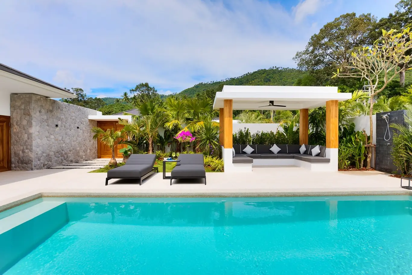 Three-Bedroom Garden Pool Villa in a Gated Lamai Estate