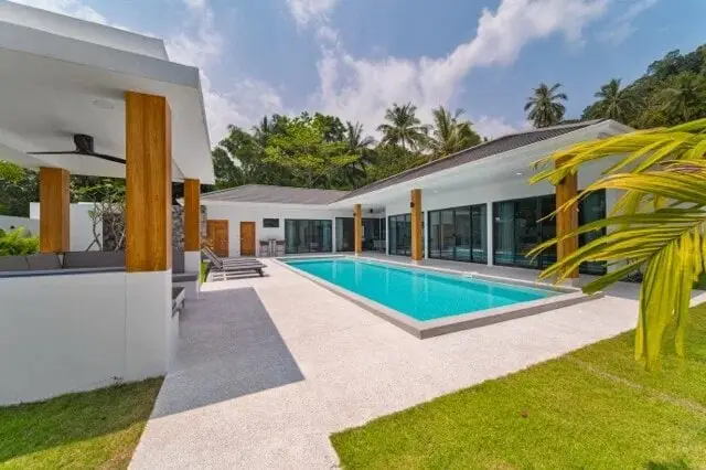 High-Standing Three-Bedroom Pool Villa with Office, Lamai