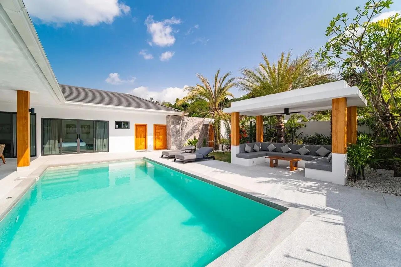 Three-Bedroom Garden Pool Villa in Maenam