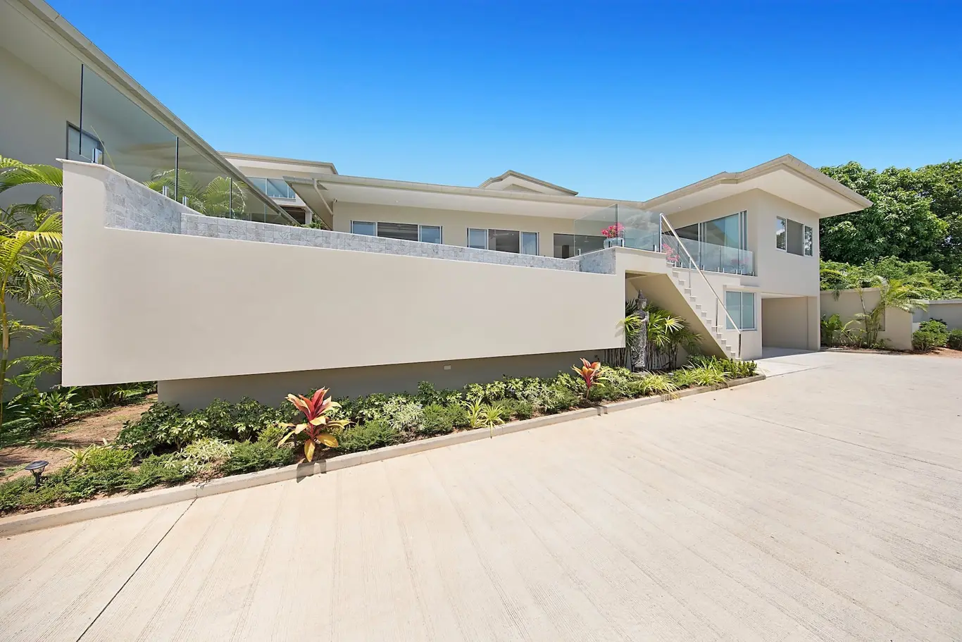 Beachfront-Estate Pool Villa with Private Beach Access — view 2