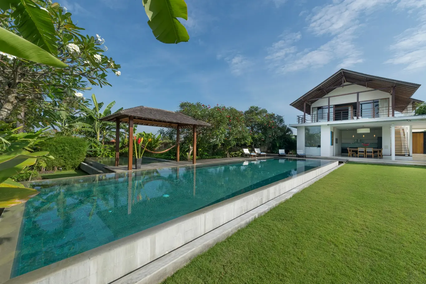 Four-Bedroom Modern-Balinese Villa with 17-Metre Lap Pool and Rooftop-Garden Suite — view 2