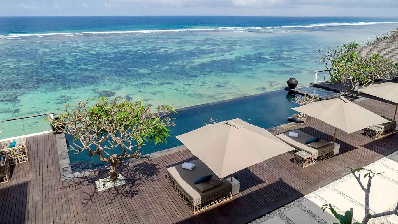 Five-Bedroom Clifftop Villa with Ocean Views