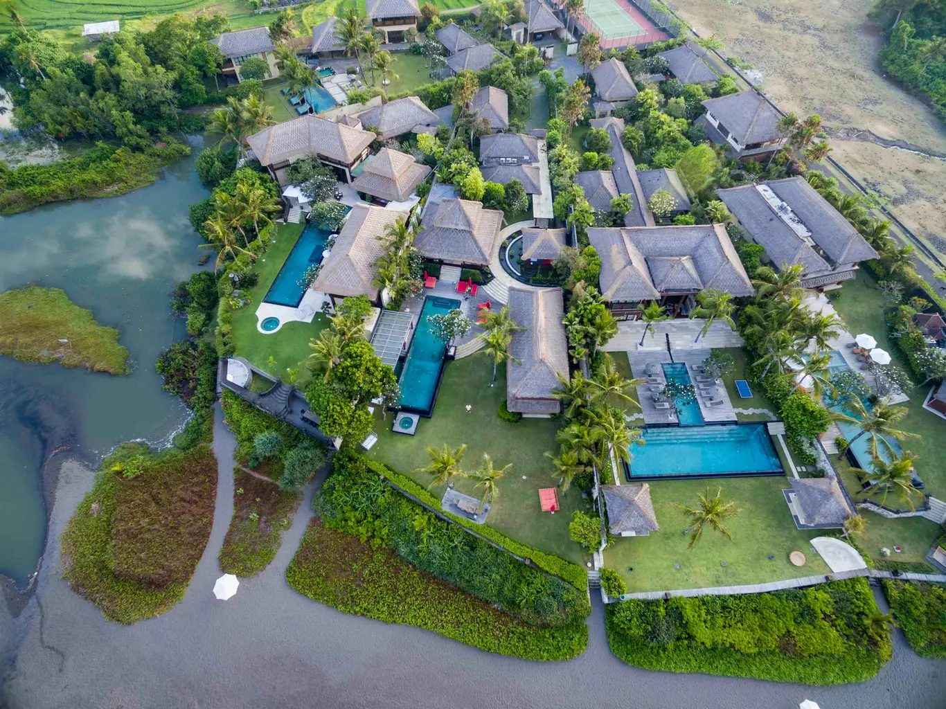 Beachfront Three-Villa Estate with Tennis Court, Up to Fifteen Bedrooms — view 2