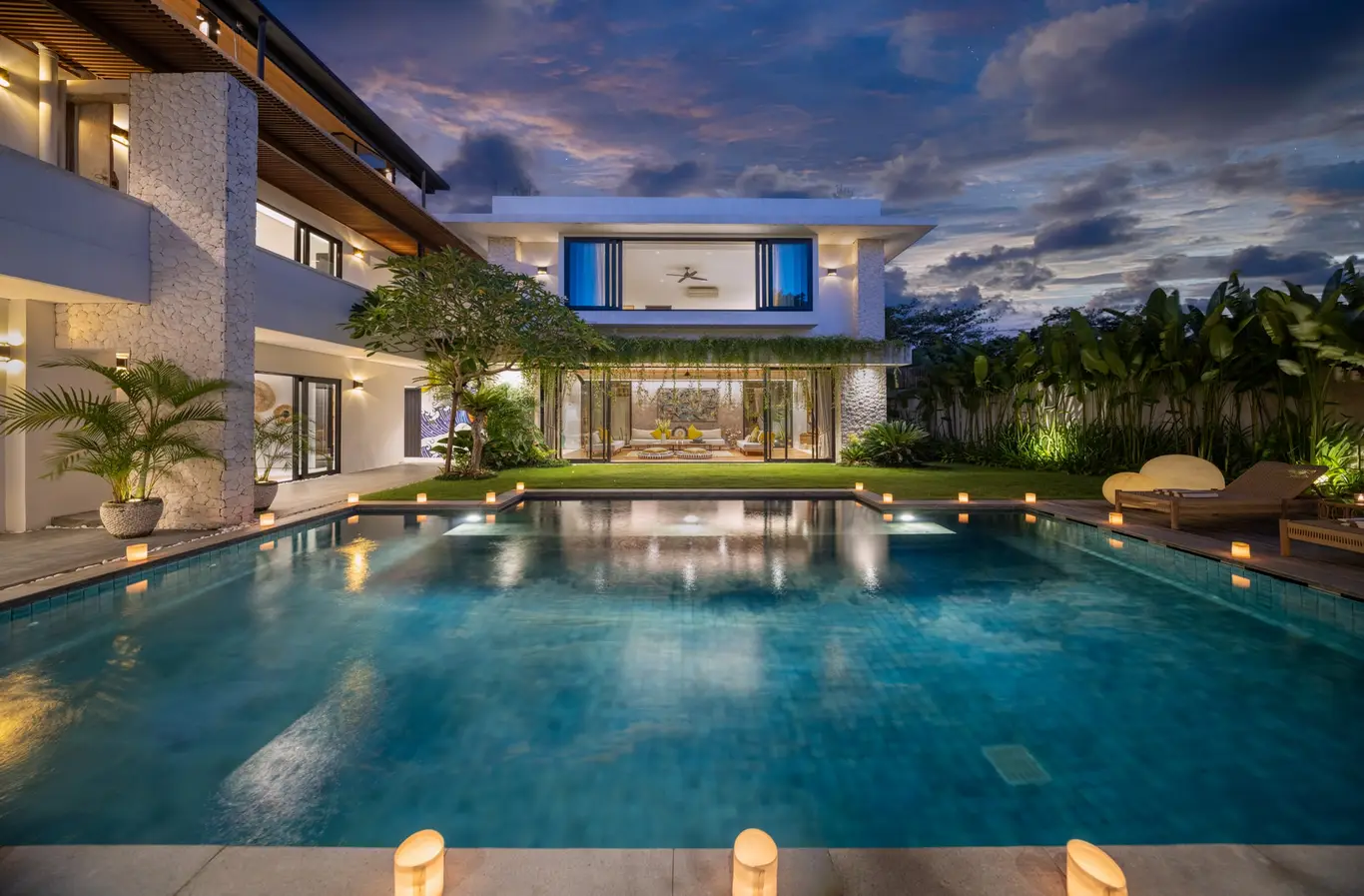 Four-Bedroom Beachside Villa with Rooftop Yoga Deck - Pererenan — view 2