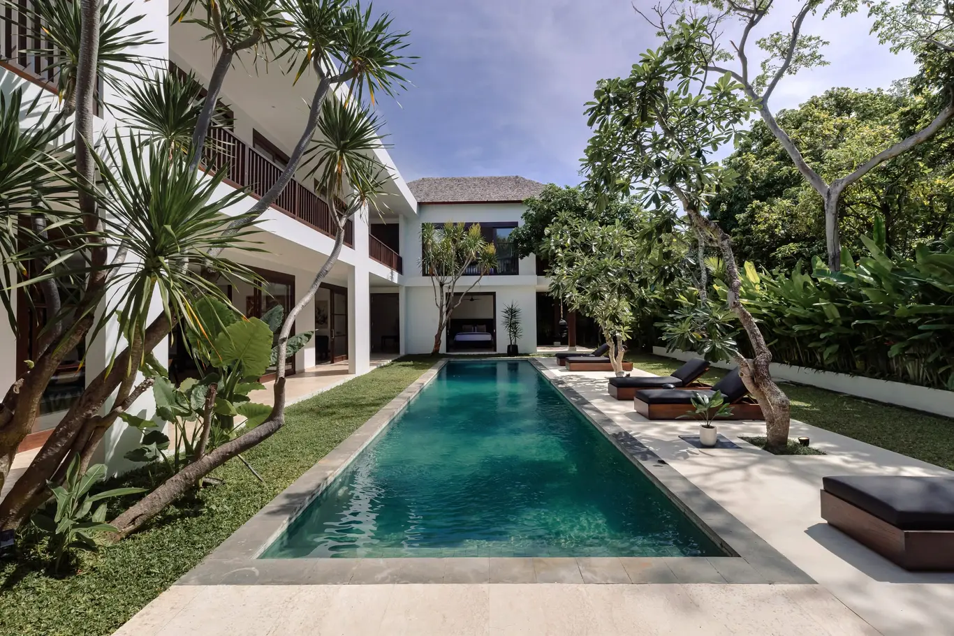 Newly Renovated Four-Bedroom Garden Villa with a 15-Metre Pool — view 2