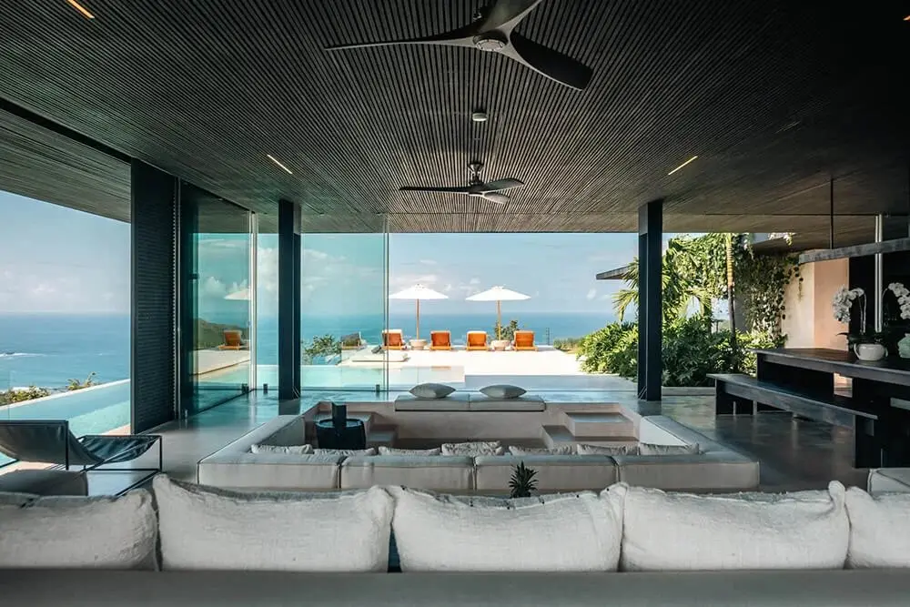 Clifftop Sea-View Villa in Lombok