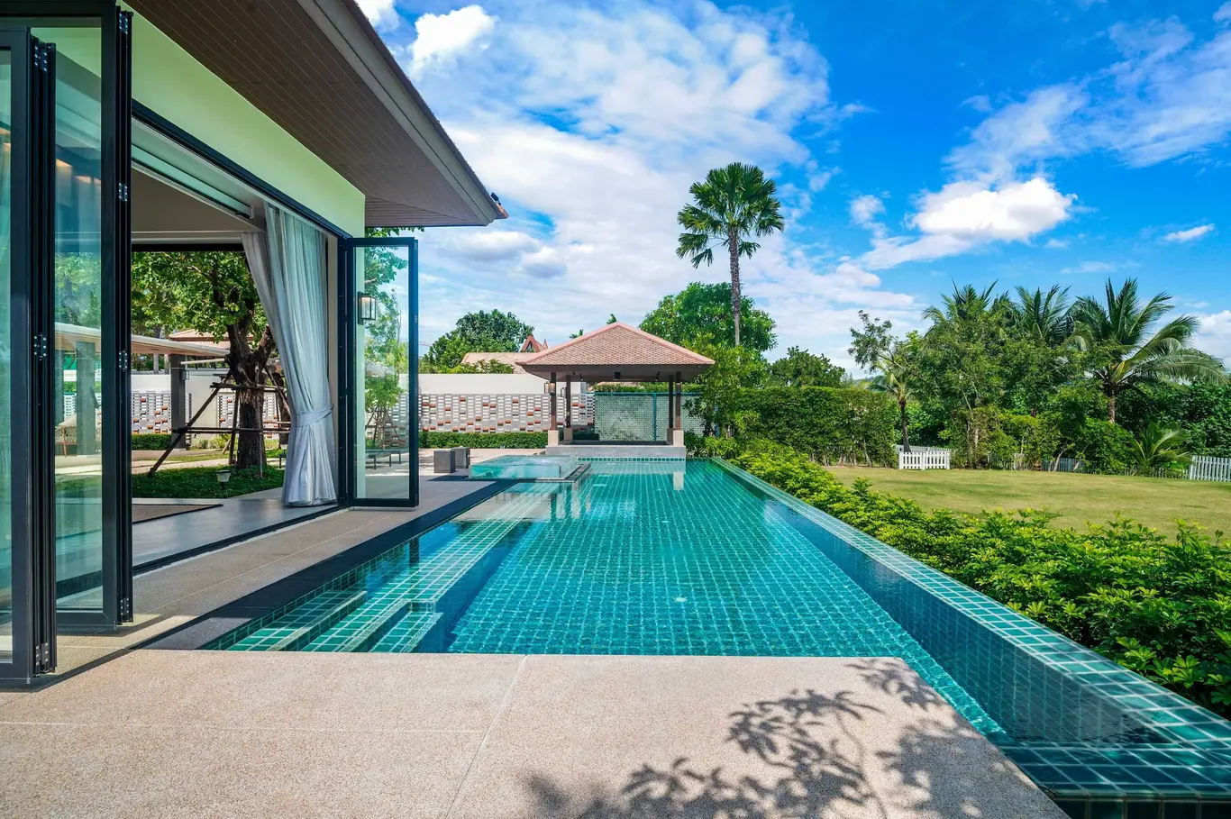Coral — Four-Bedroom Lagoon Pool Villa — view 2