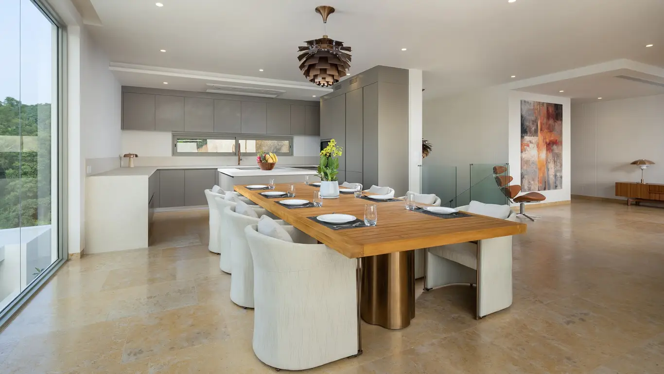 Four-Bedroom Clifftop Villa with Andaman Sea Views — view 2