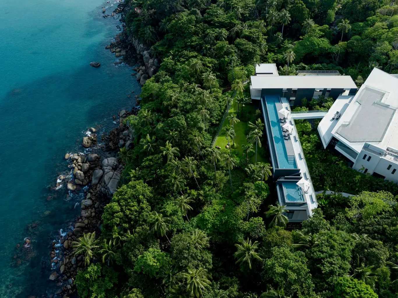 Villa Zai — 11-Bedroom Clifftop Estate, Kata