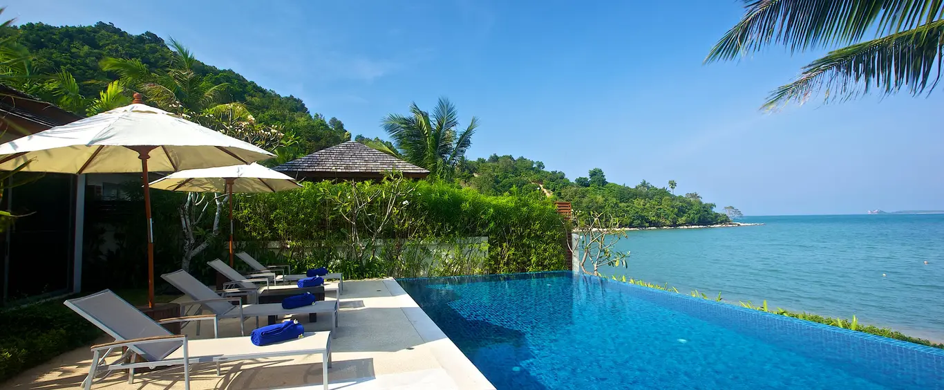 Beachfront Koi-Pond Pool Villa
