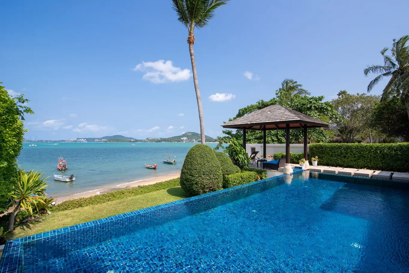 Beachfront Sunrise Pool Villa