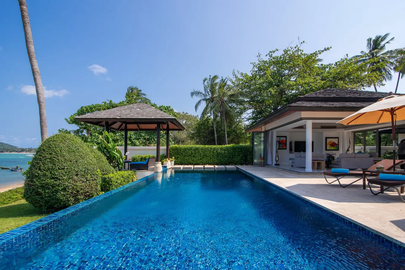Beachfront Sunrise Pool Villa — view 2