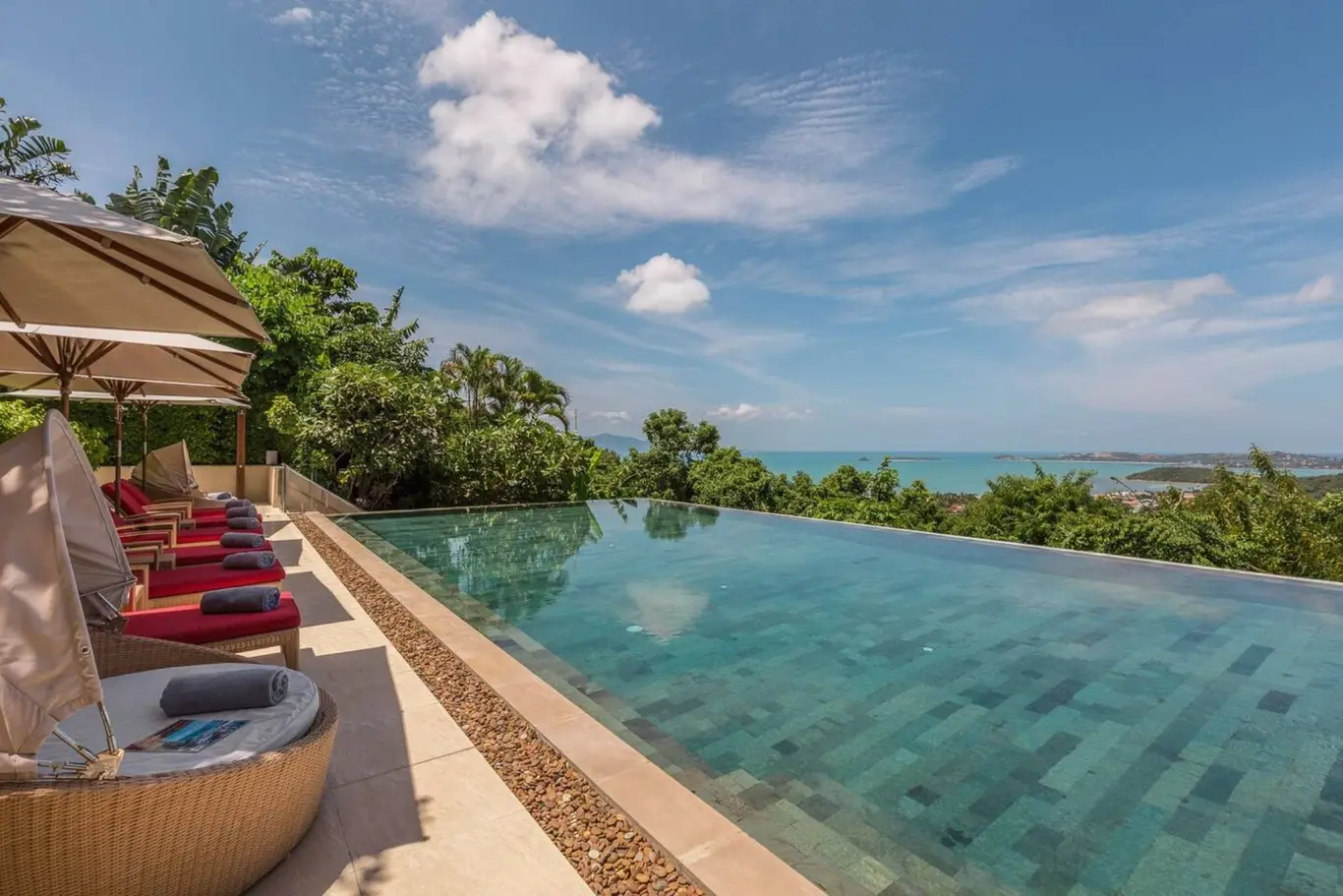 Hillside Sea-View Retreat Residence