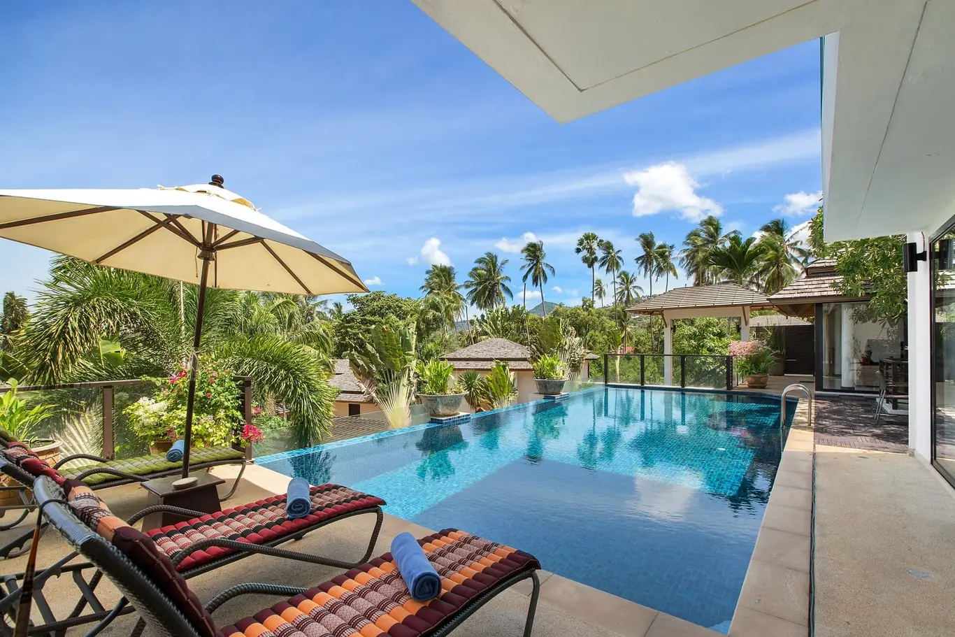 Hillside Treetop & Ocean-View Pool Villa — view 2