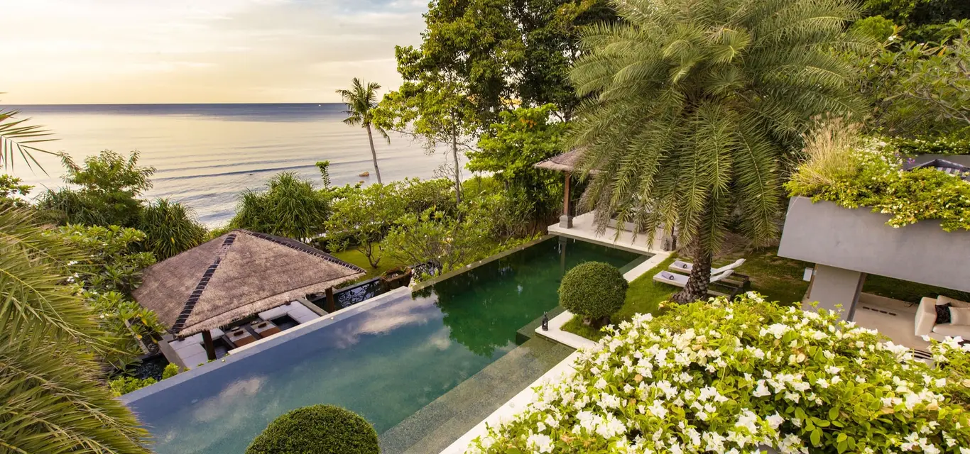 Three-Level Beachfront Villa with 22m Infinity Pool — view 2