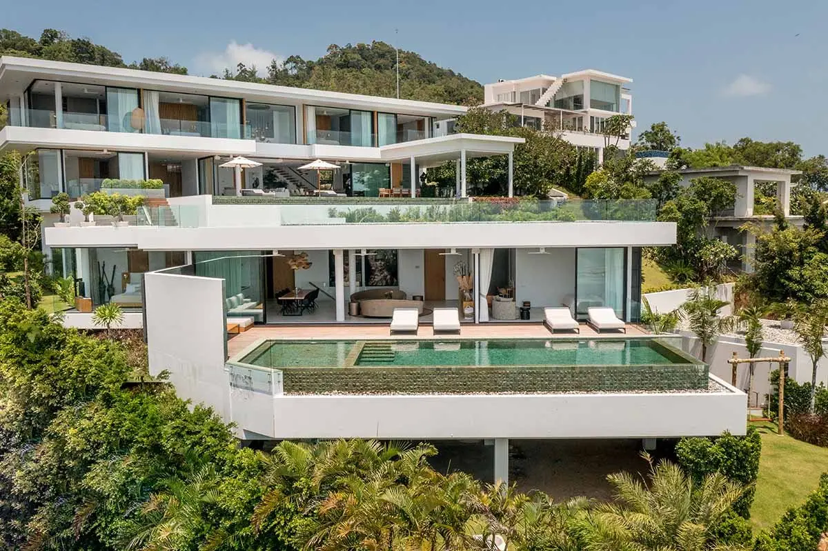 Nine-Bedroom Sea-View Estate in North Chaweng