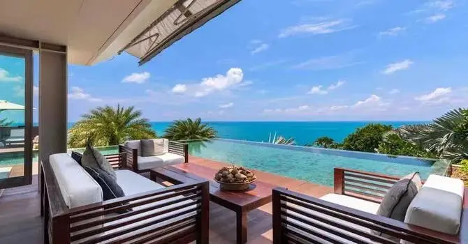 Contemporary 4-Bedroom Seaview Villa Above North Chaweng