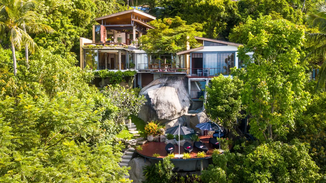 Cliff-Cascade Five-Bedroom Sea-View Villa — view 2