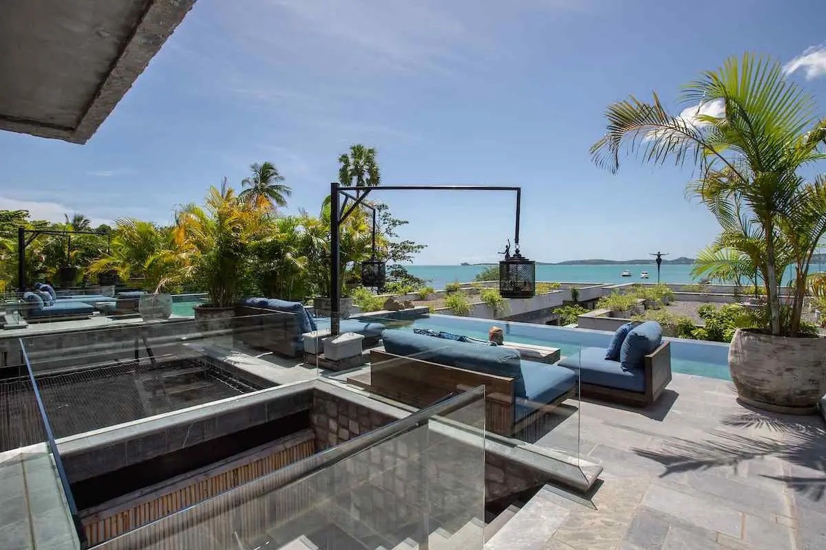 Four-Villa Beachfront Compound with Sixteen Pools