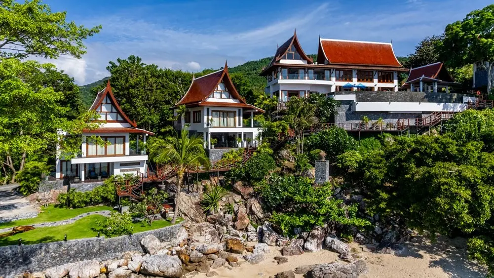 Clifftop Thai-Pavilion Estate with Tennis, Cinema & Beach — view 2