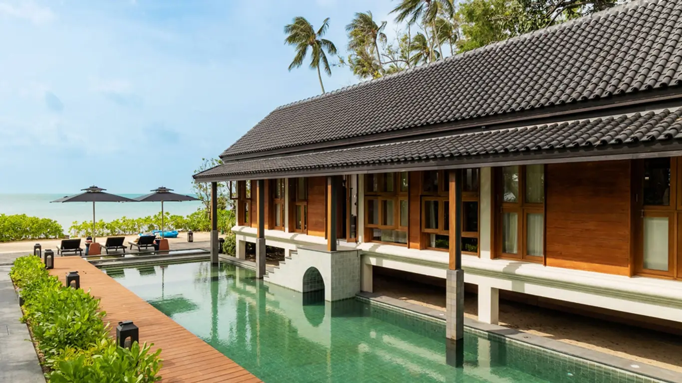 Six-Bedroom Beachfront Teak Villa
