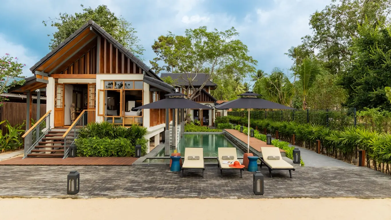 Six-Bedroom Beachfront Teak Villa — view 2