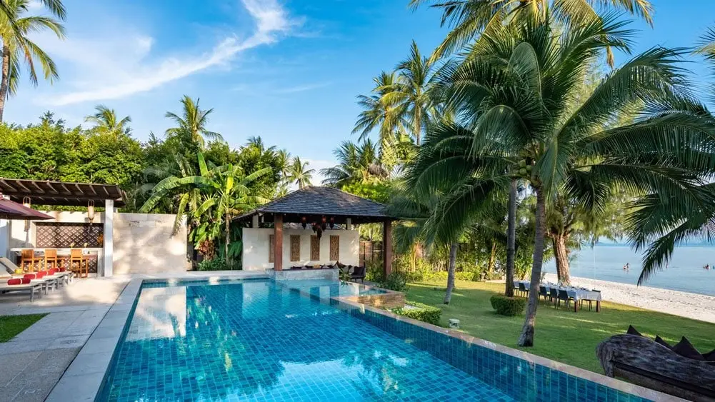 Beachfront Twin-Villa Estate with Five Islands Sunsets