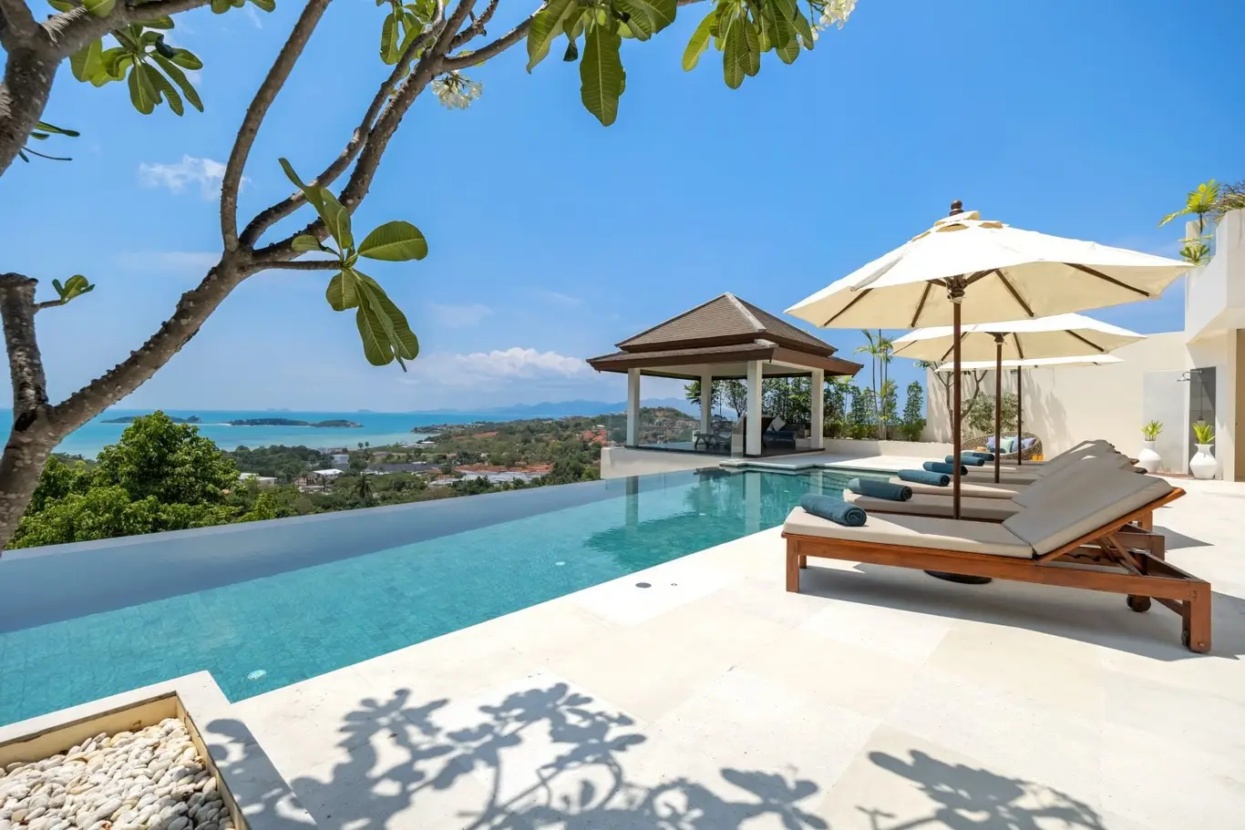 Hillside Four-Bedroom Villa with Infinity Pool and Sea Views