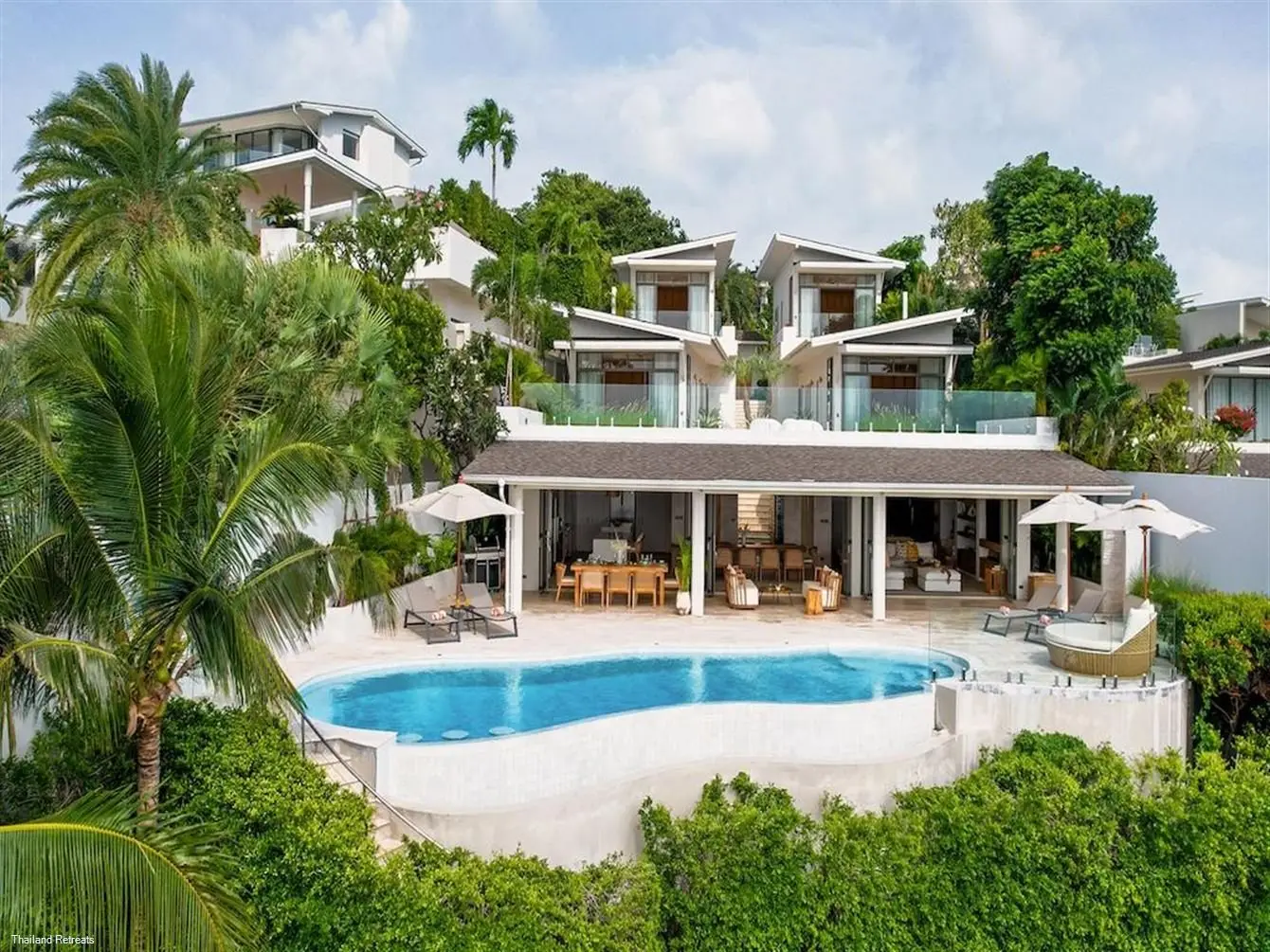 Oceanfront Five-Bedroom Sunset Villa