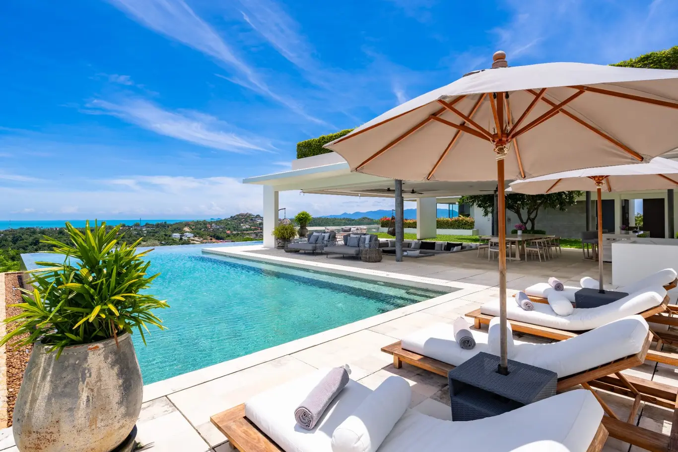 Panoramic Gulf-View Hilltop Villa — view 2