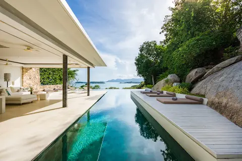 Rock-Set Four-Bedroom Villa with 17-Metre Infinity Pool & Sea Views