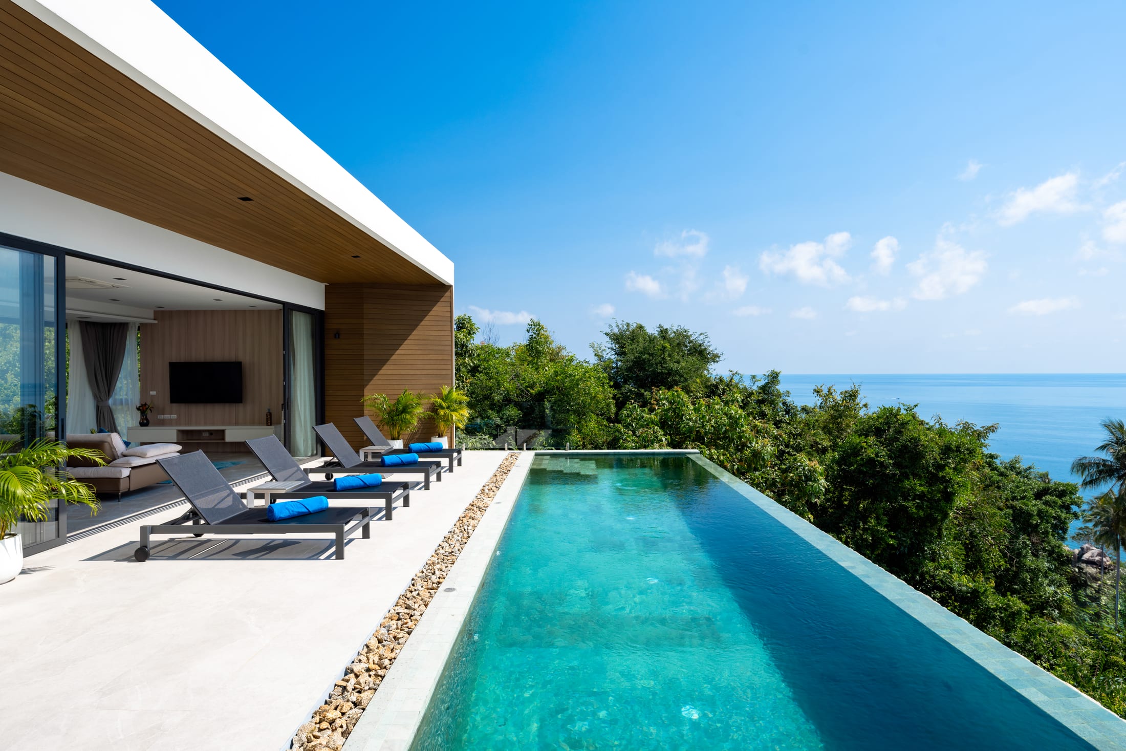Granite-Boulder Architectural Villa with Infinity Pool & Sea Views, Chaweng Noi