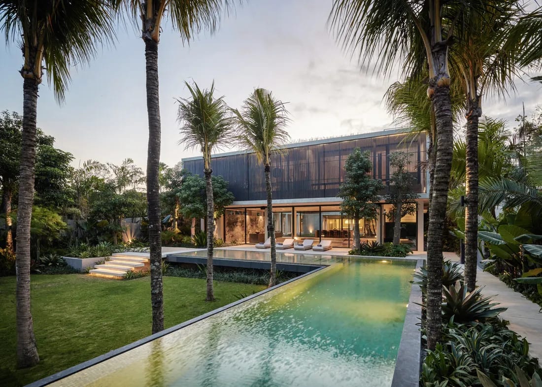 Iconic Modern-Luxe Designer Villa in Pererenan