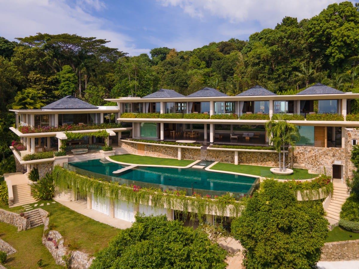 Waterfall-Side Sunset Villa with Infinity Pool & Private Cove, Kamala Headland
