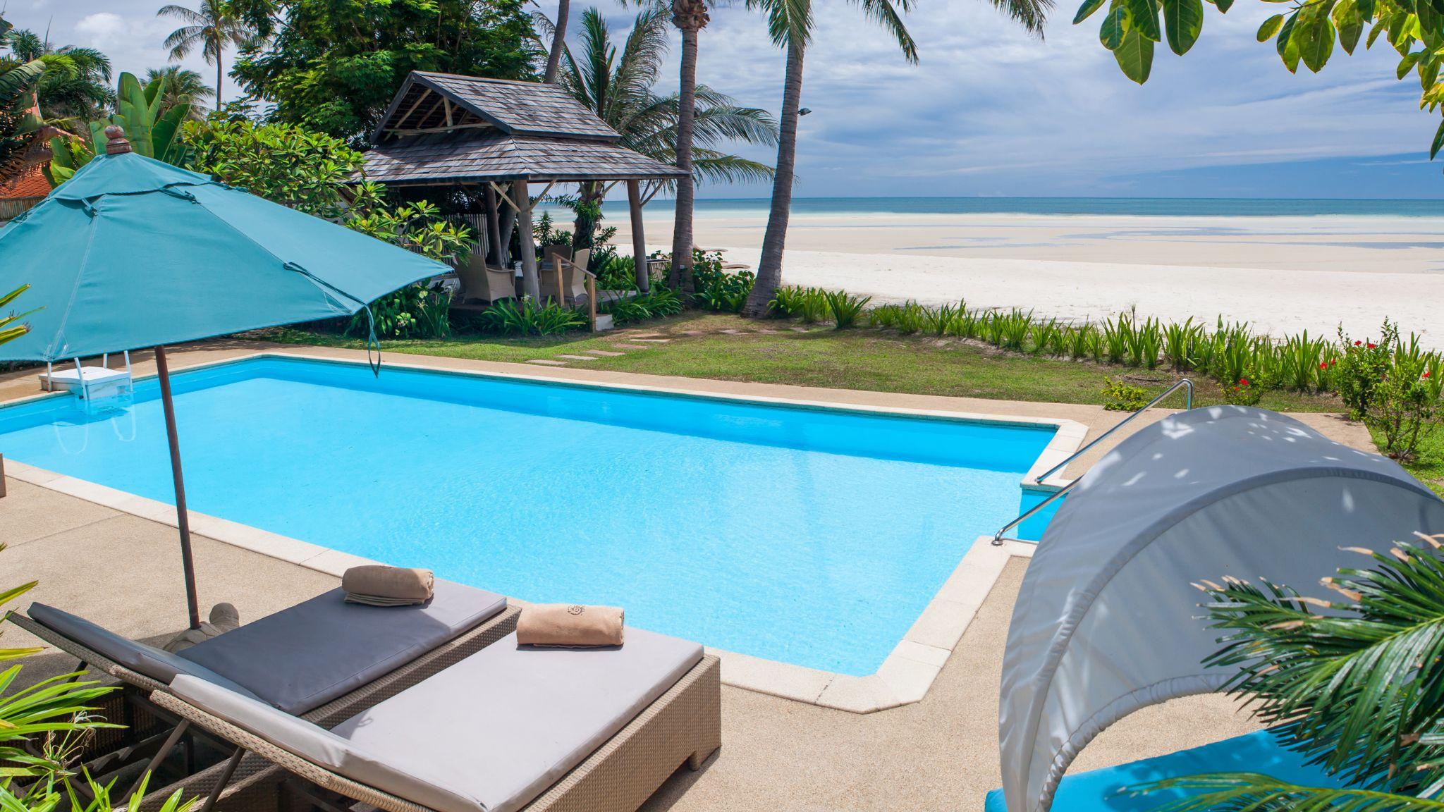 Contemporary 3-Bedroom Beachfront Villa